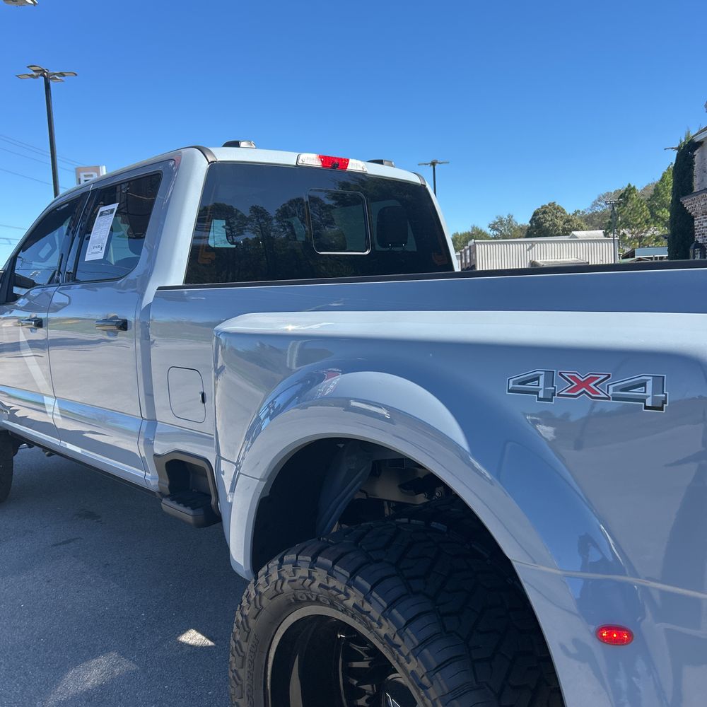 2024 Ford F-450 Super Duty Platinum
