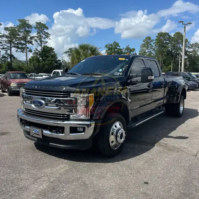 2017 Ford F-450 Super Duty Lariat