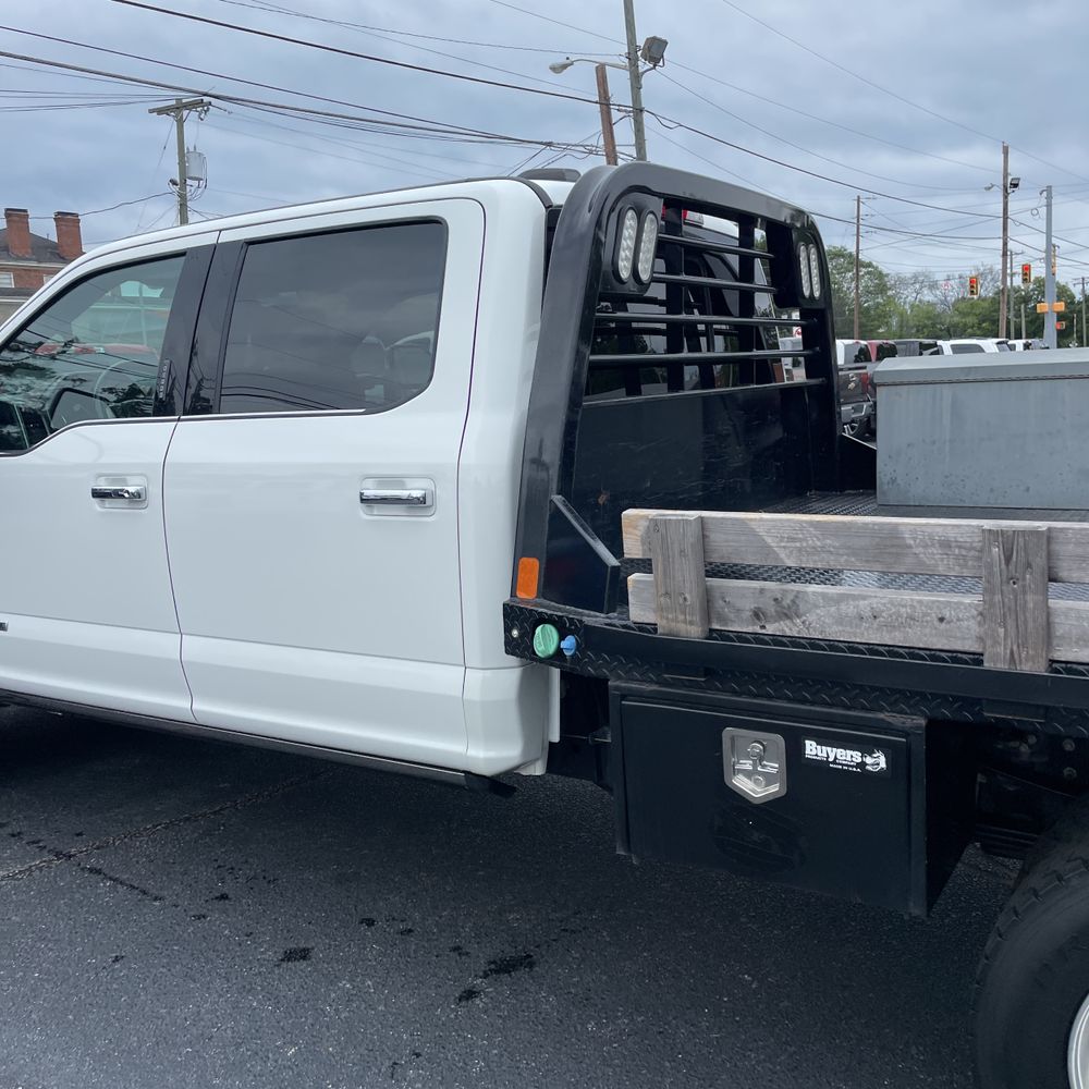 2022 Ford F-450 Super Duty Platinum