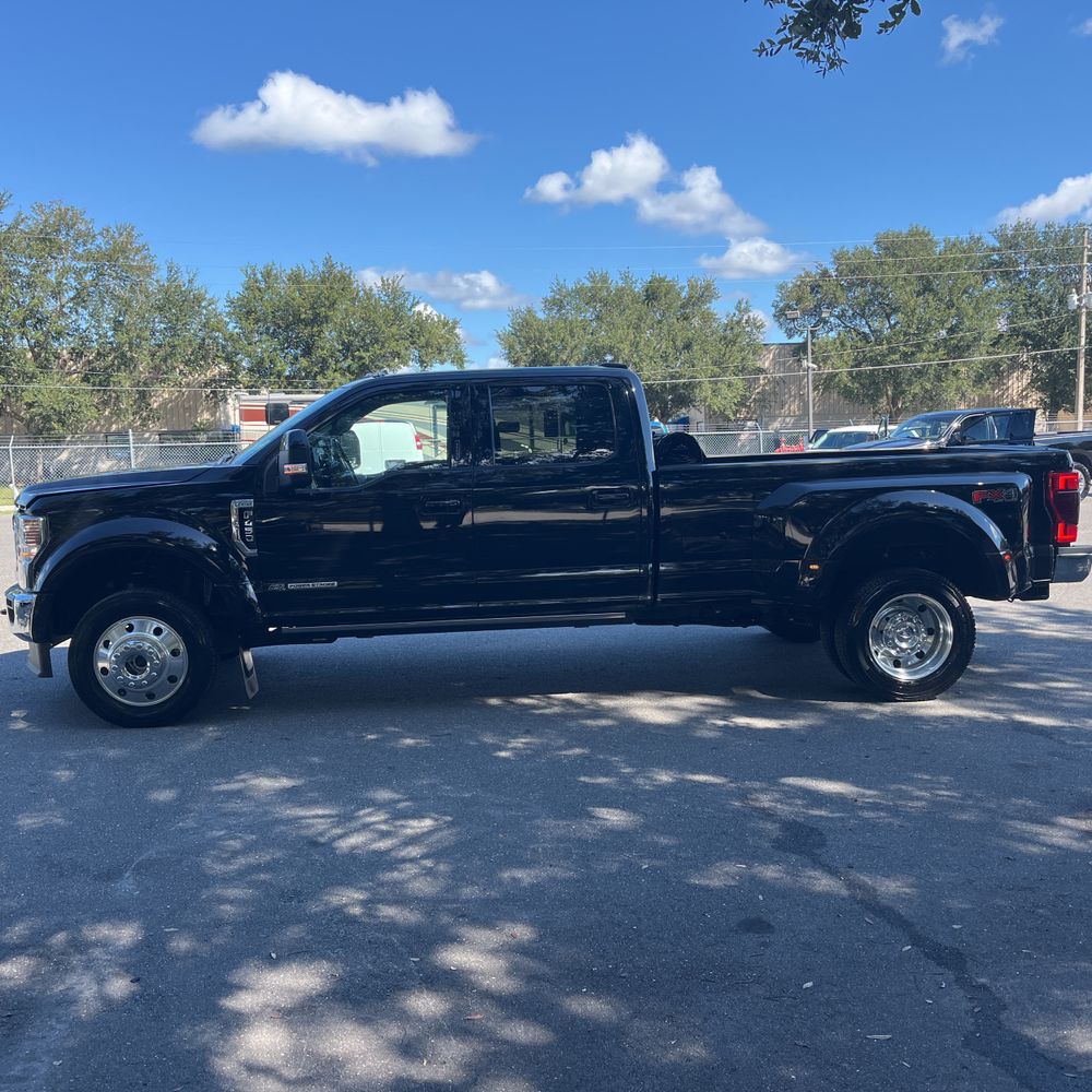 2022 Ford F-450 Super Duty Lariat