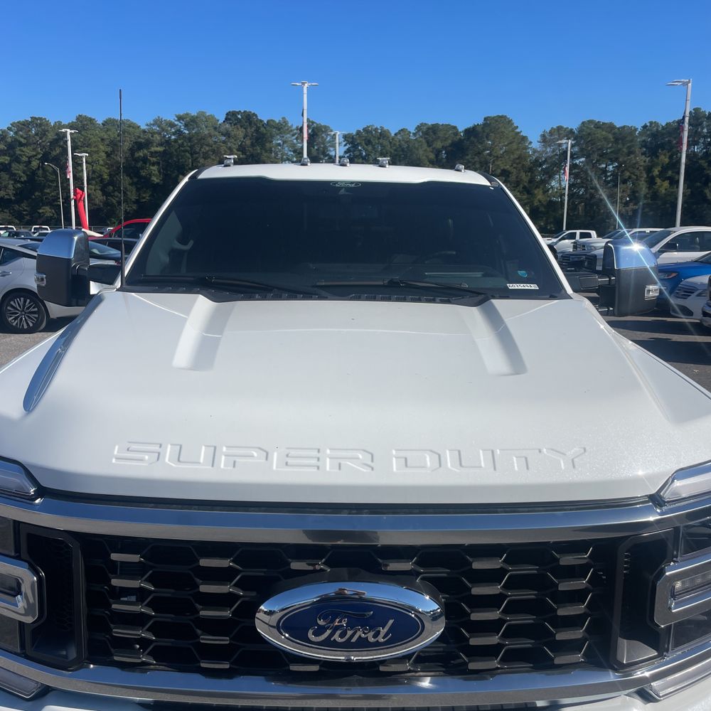 2024 Ford F-450 Super Duty Platinum