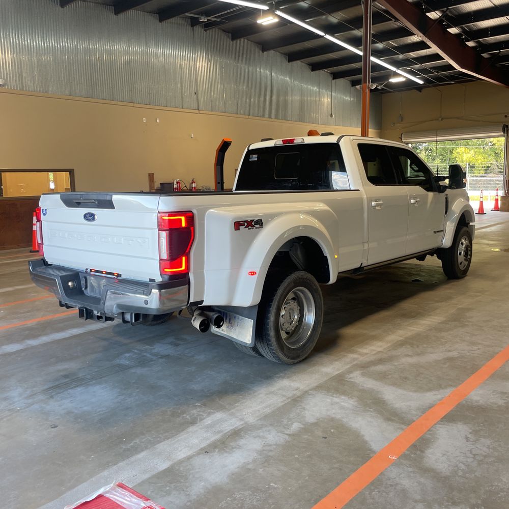 2022 Ford F-450 Super Duty Lariat