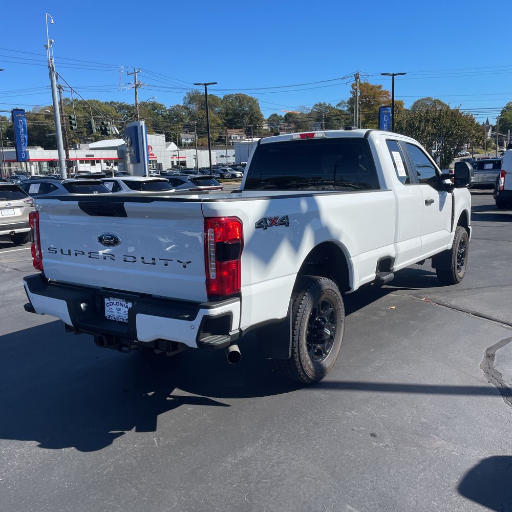 2023 Ford F-350 Super Duty XL