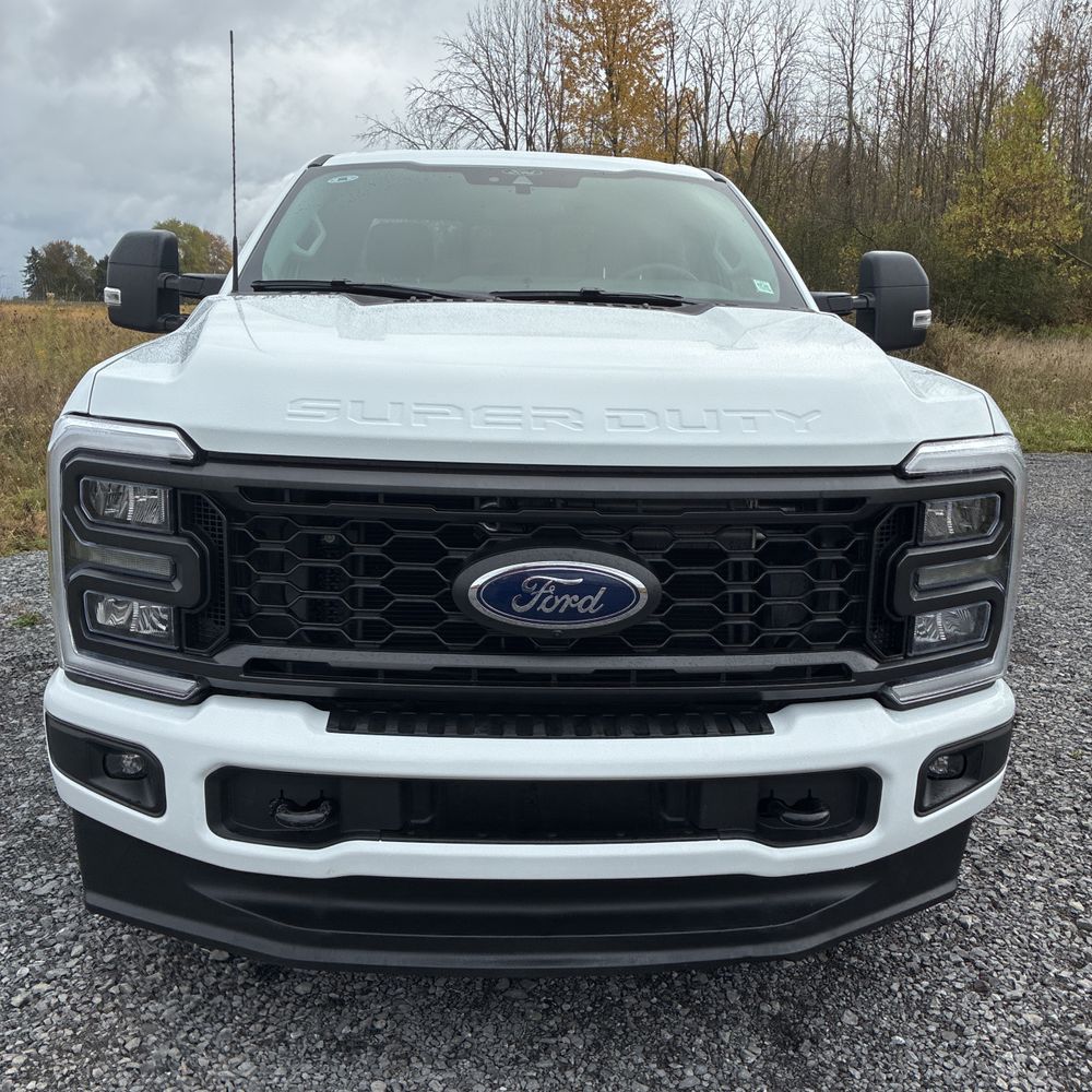 2025 Ford F-350 Super Duty XL