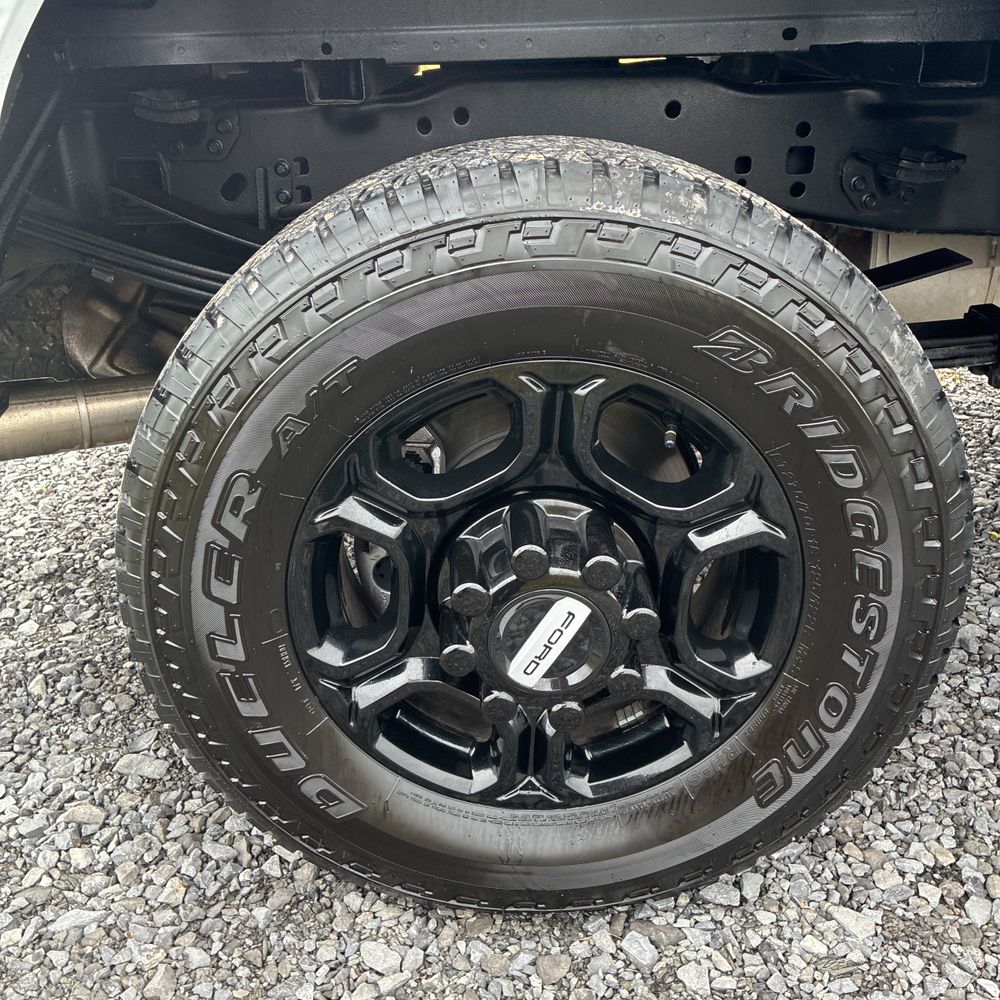 2025 Ford F-350 Super Duty XL