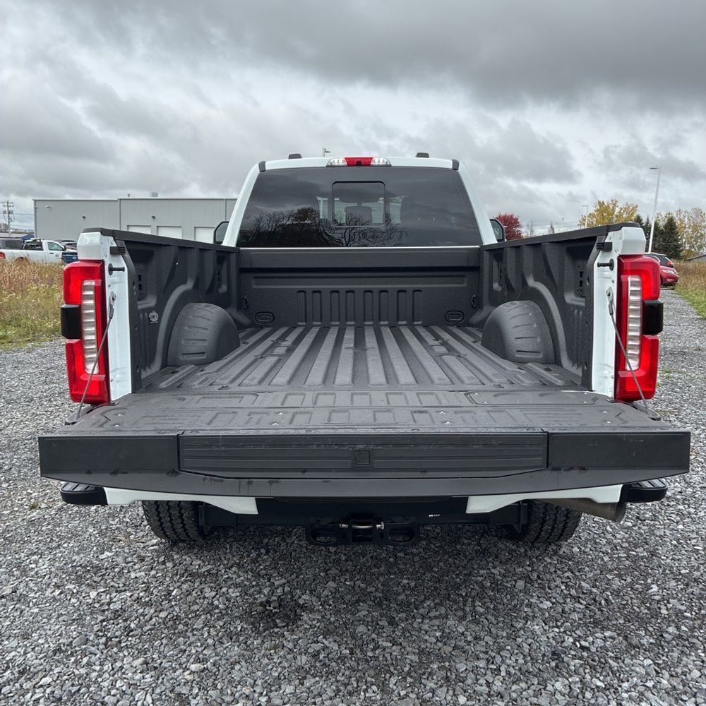 2025 Ford F-350 Super Duty XL