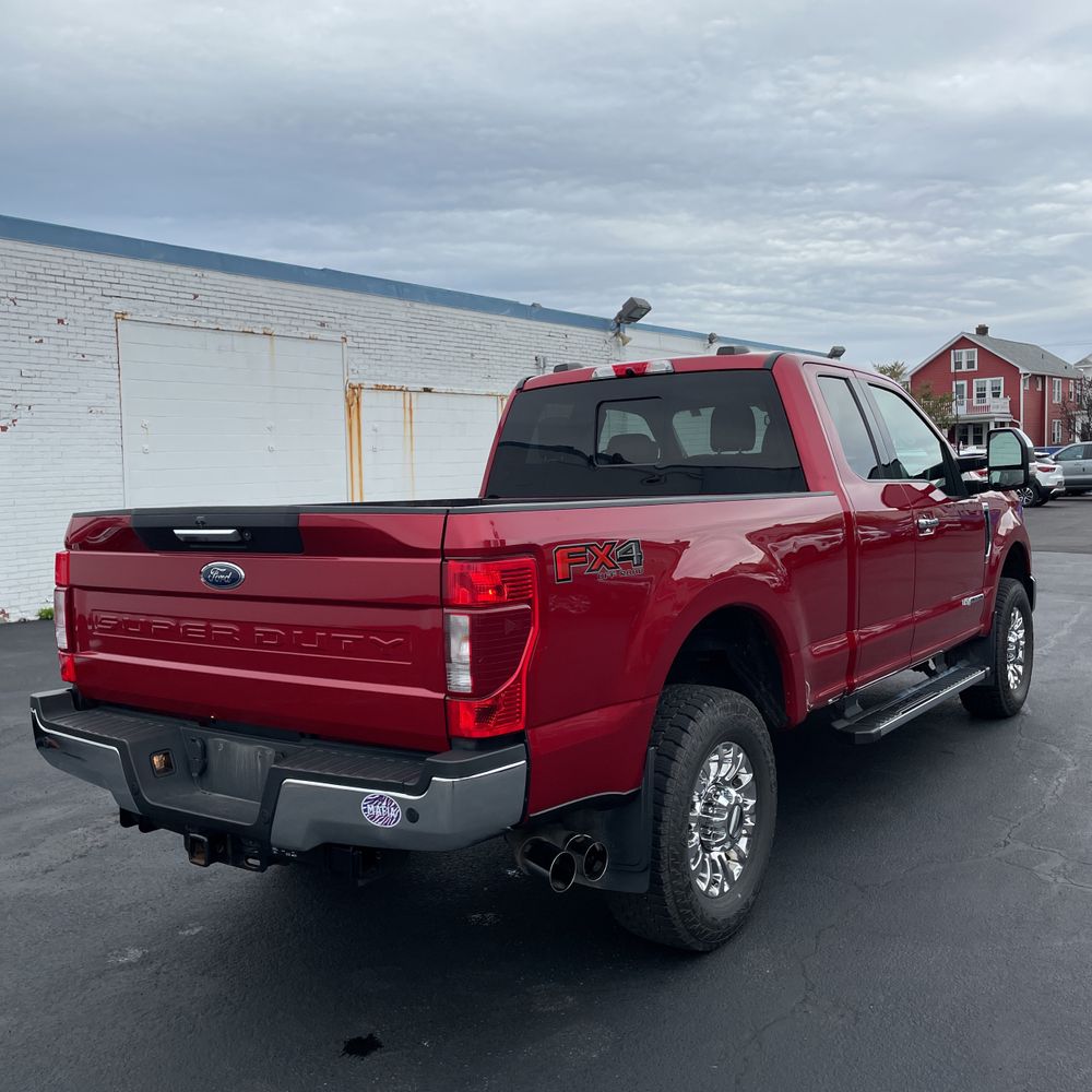 2022 Ford F-350 Super Duty Lariat