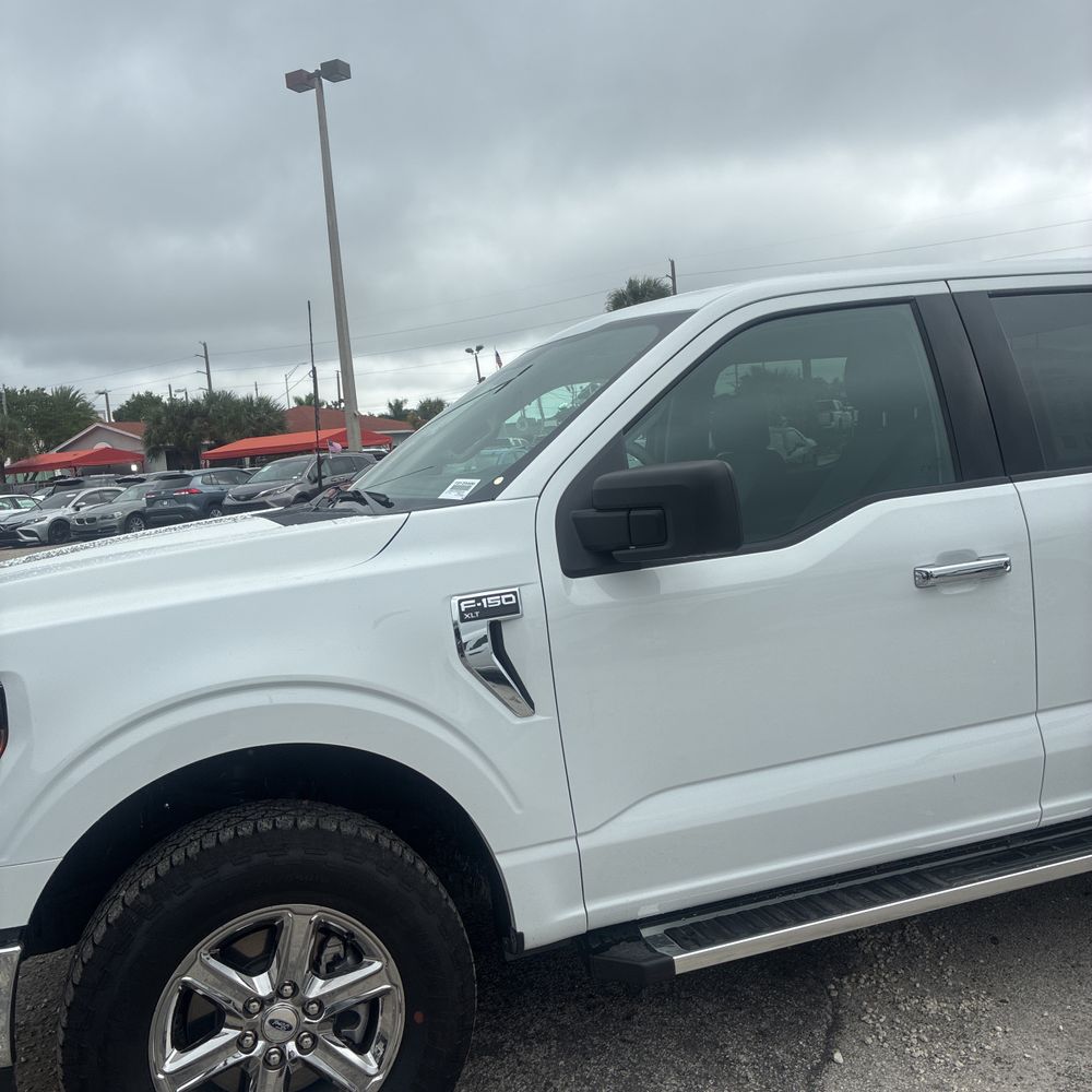 2025 Ford F-150 XLT