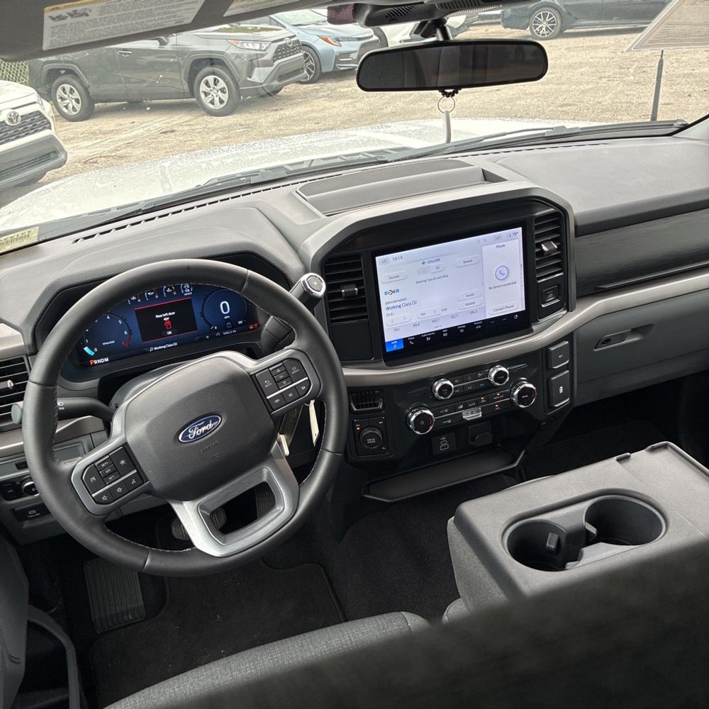 2025 Ford F-150 XLT