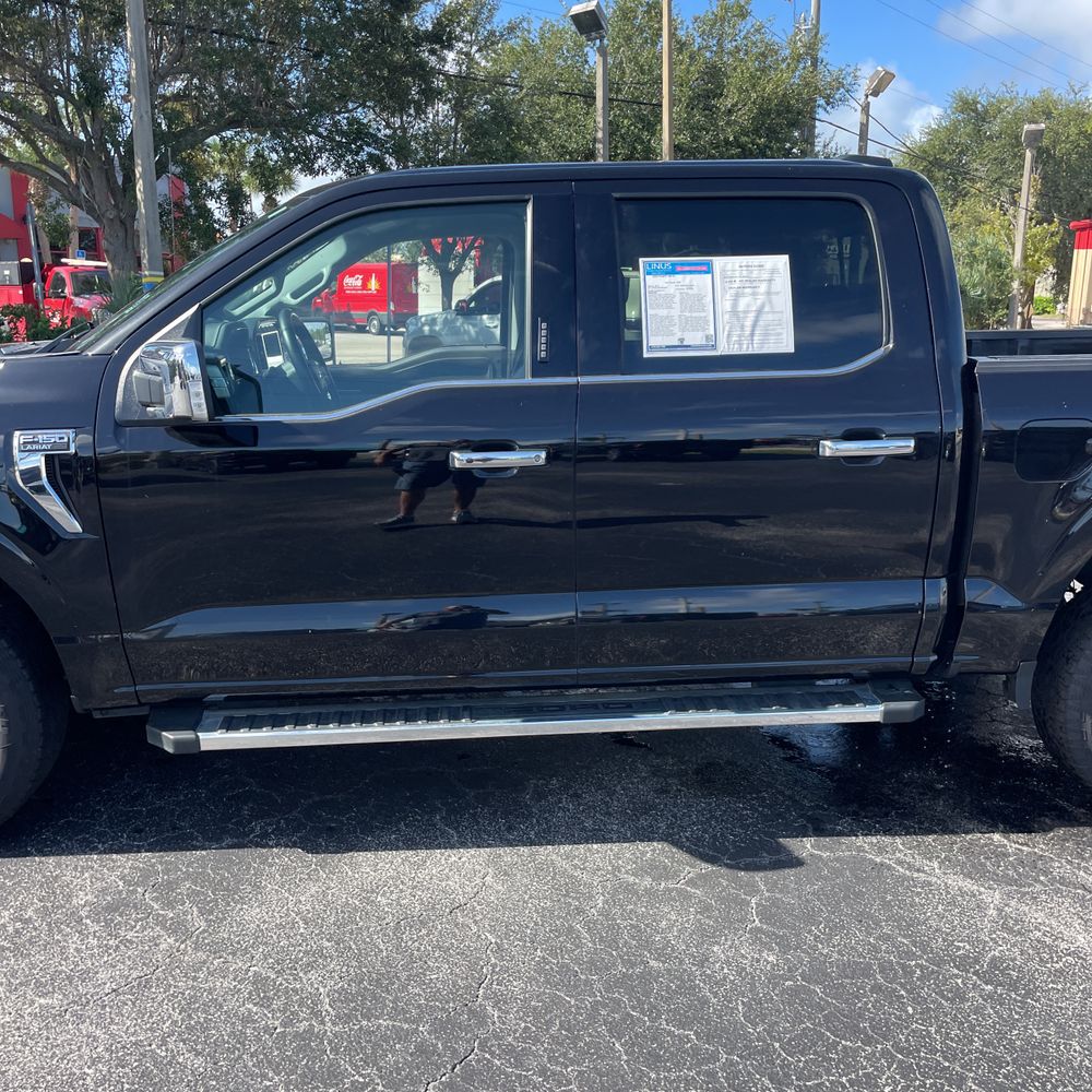 2023 Ford F-150 Lariat