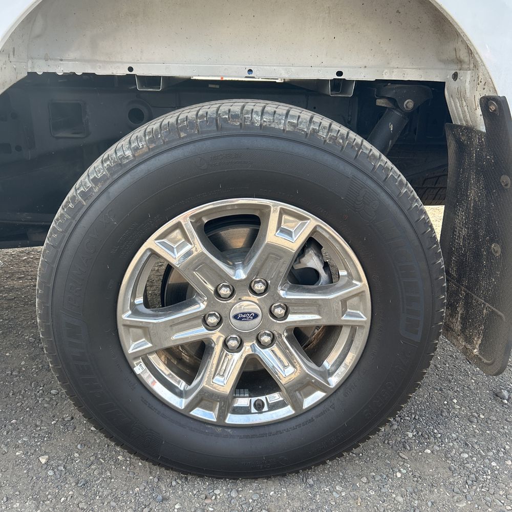 2023 Ford F150 XLT