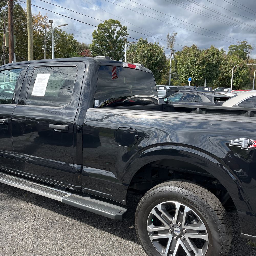 2023 Ford F150 XLT