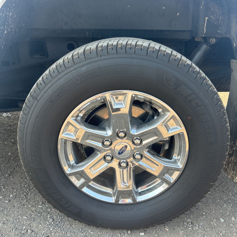 2023 Ford F150 XLT