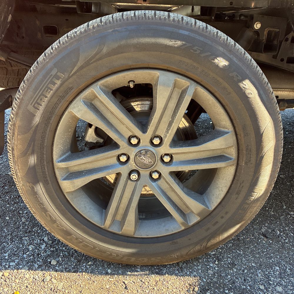 2023 Ford F150 XLT