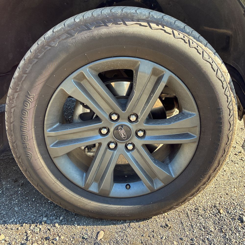 2023 Ford F150 XLT