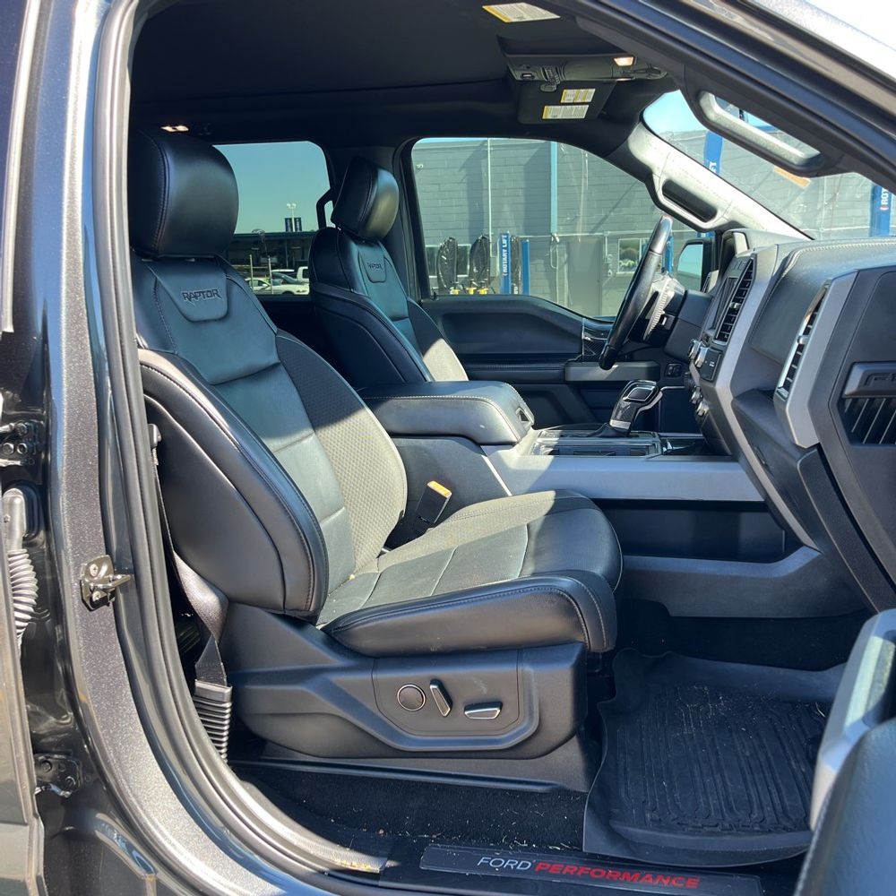 2020 Ford F-150 Raptor