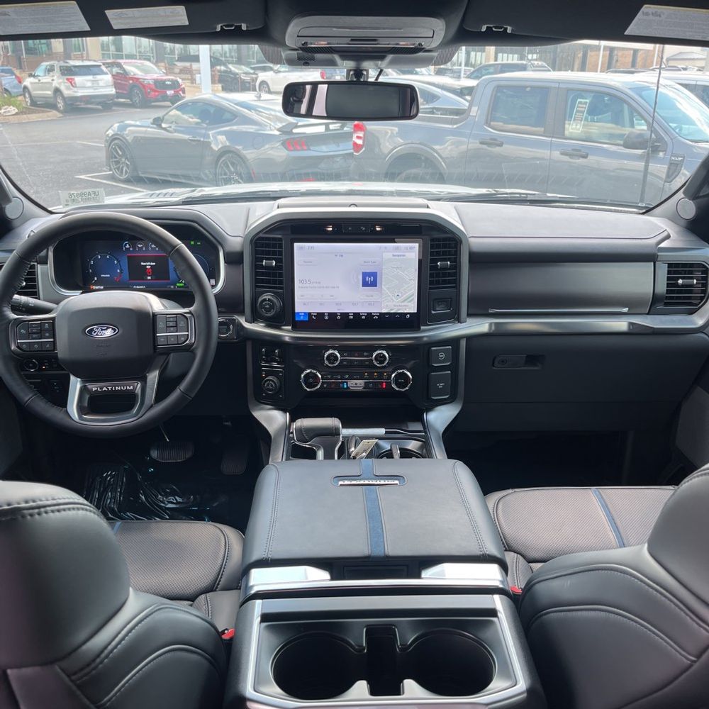 2025 Ford F-150 Platinum