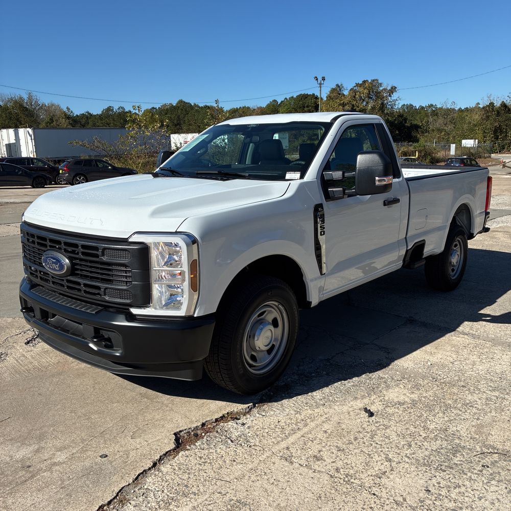 2025 Ford F-350 Super Duty XL