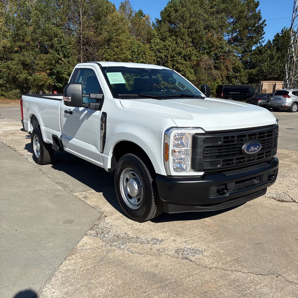 2025 Ford F-350 Super Duty XL