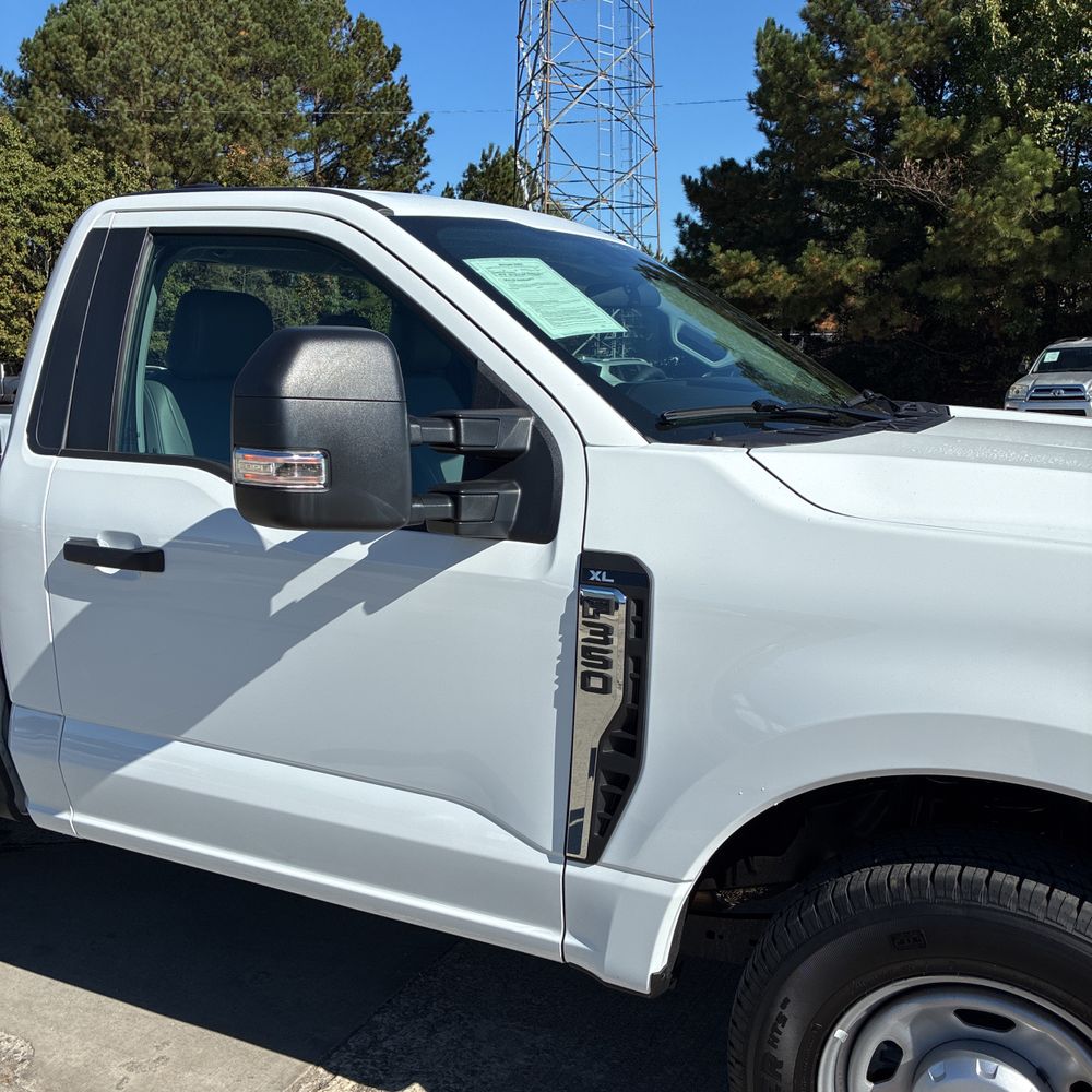 2025 Ford F-350 Super Duty XL