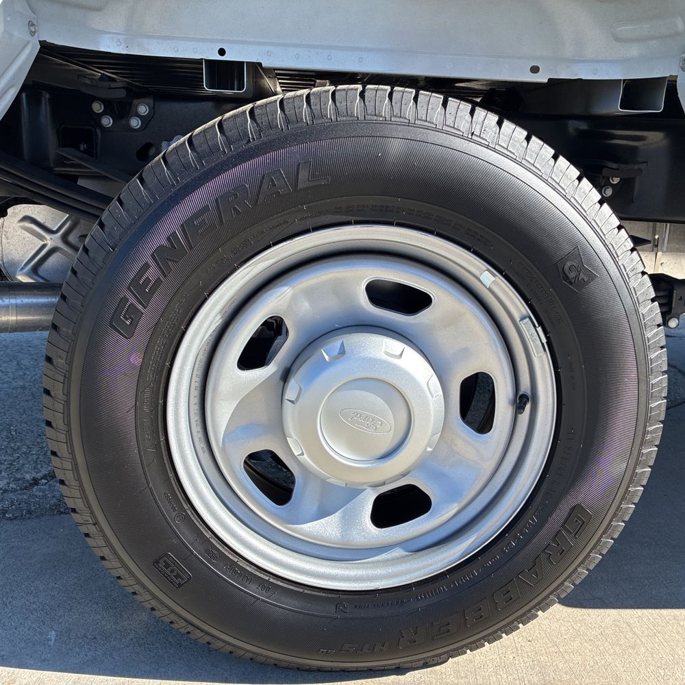 2025 Ford F-350 Super Duty XL