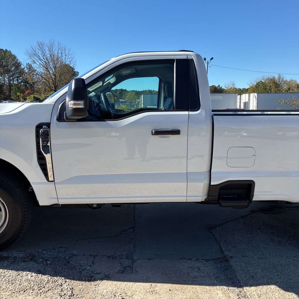 2025 Ford F-350 Super Duty XL