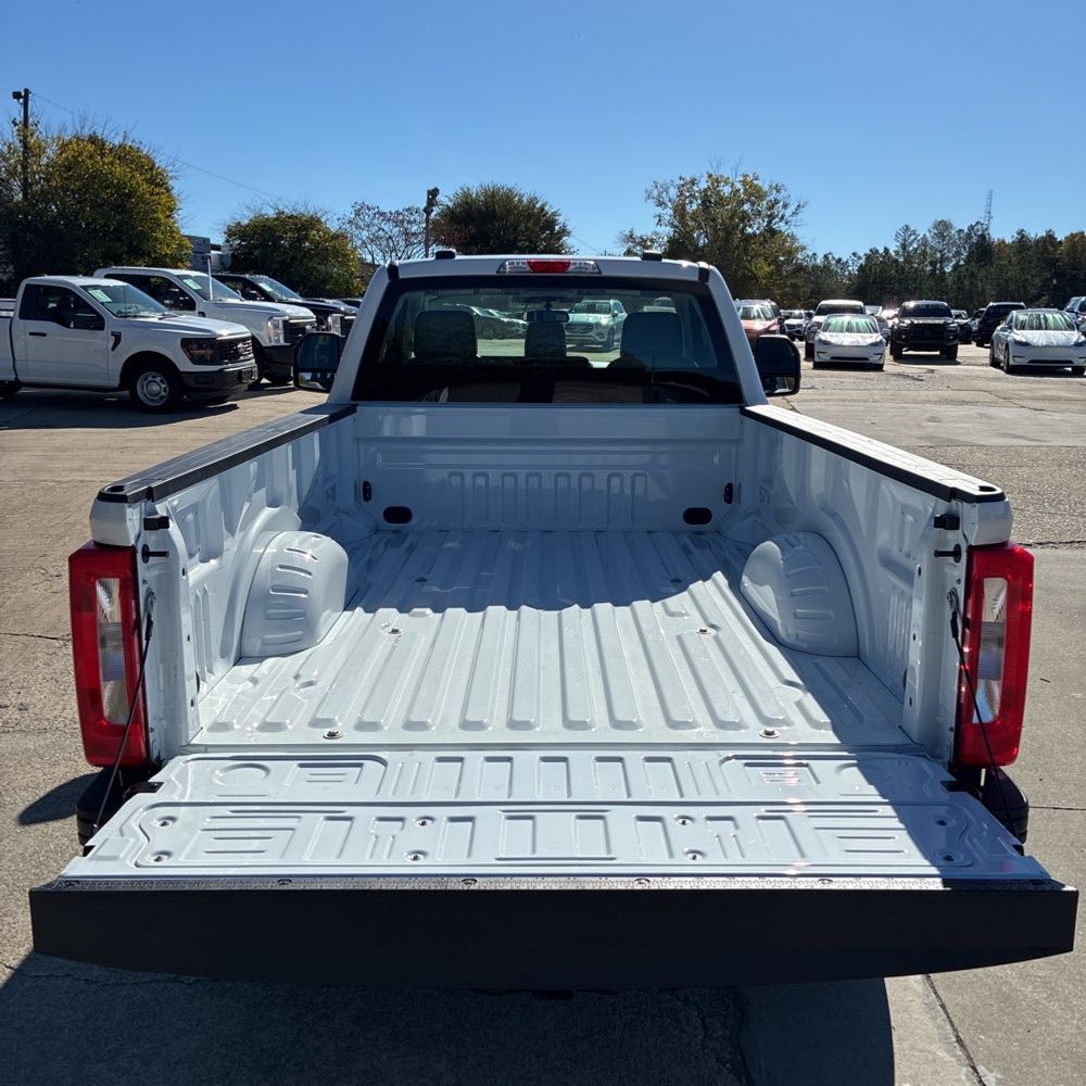 2025 Ford F-350 Super Duty XL