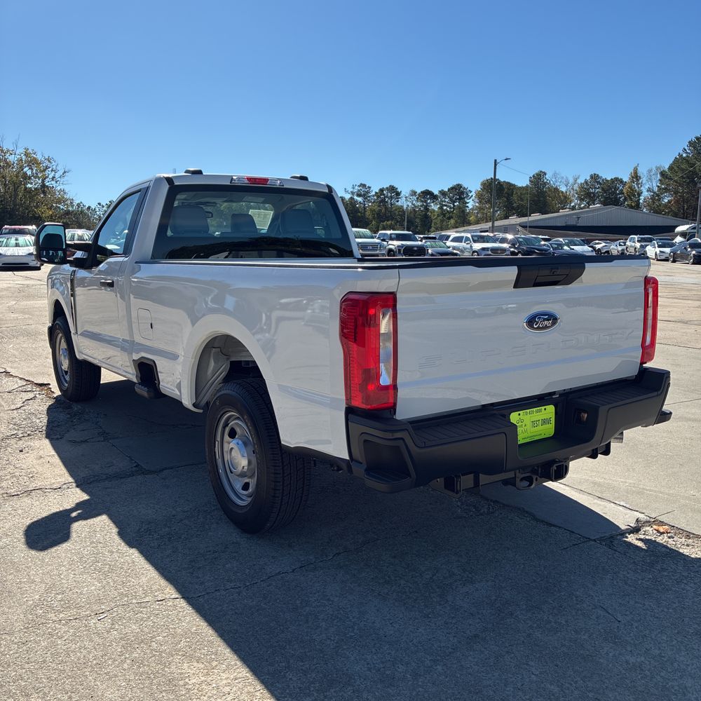 2025 Ford F-350 Super Duty XL