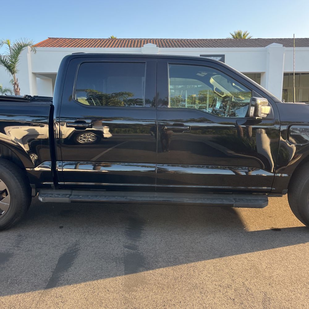 2022 Ford F-150 Lightning Lariat