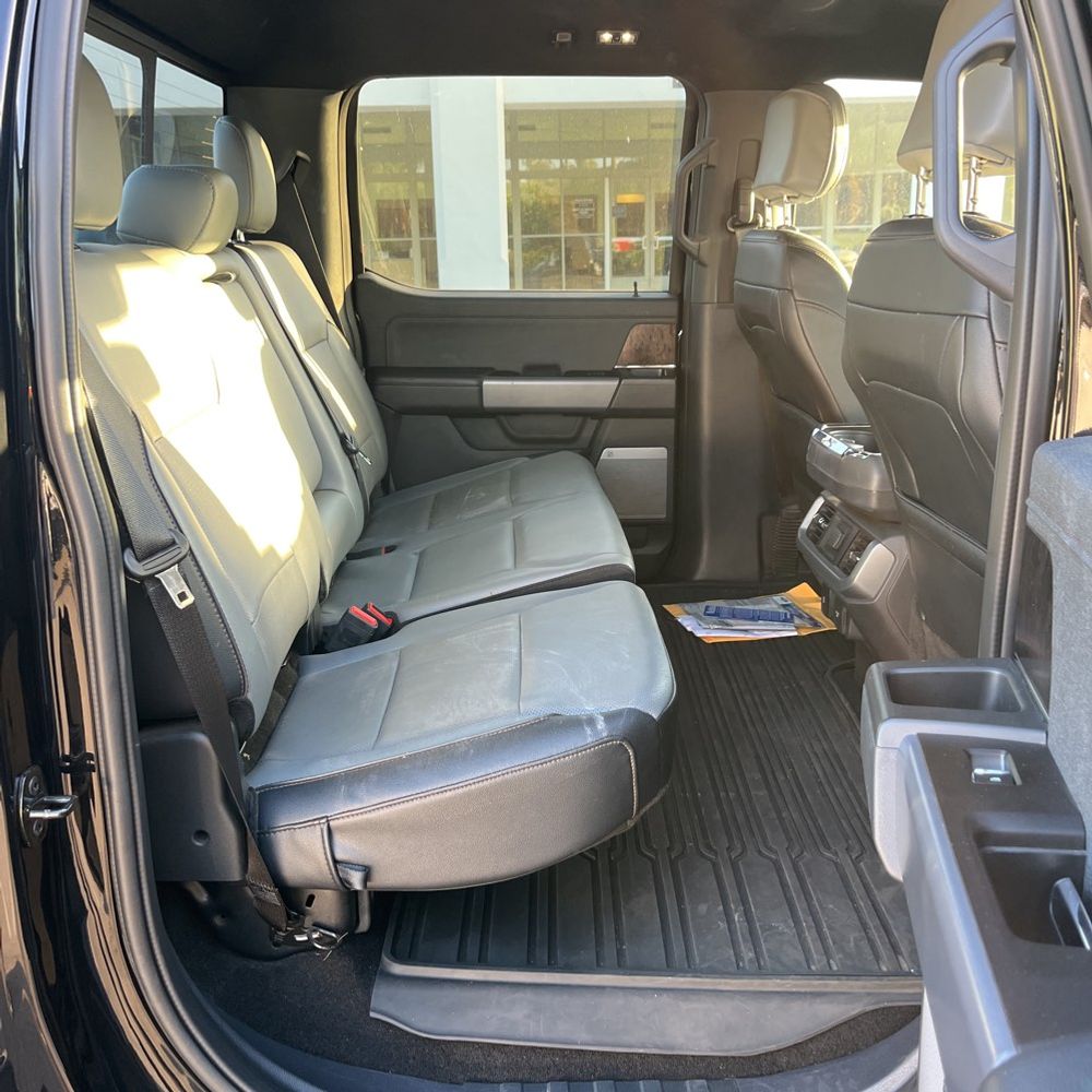 2022 Ford F-150 Lightning Lariat