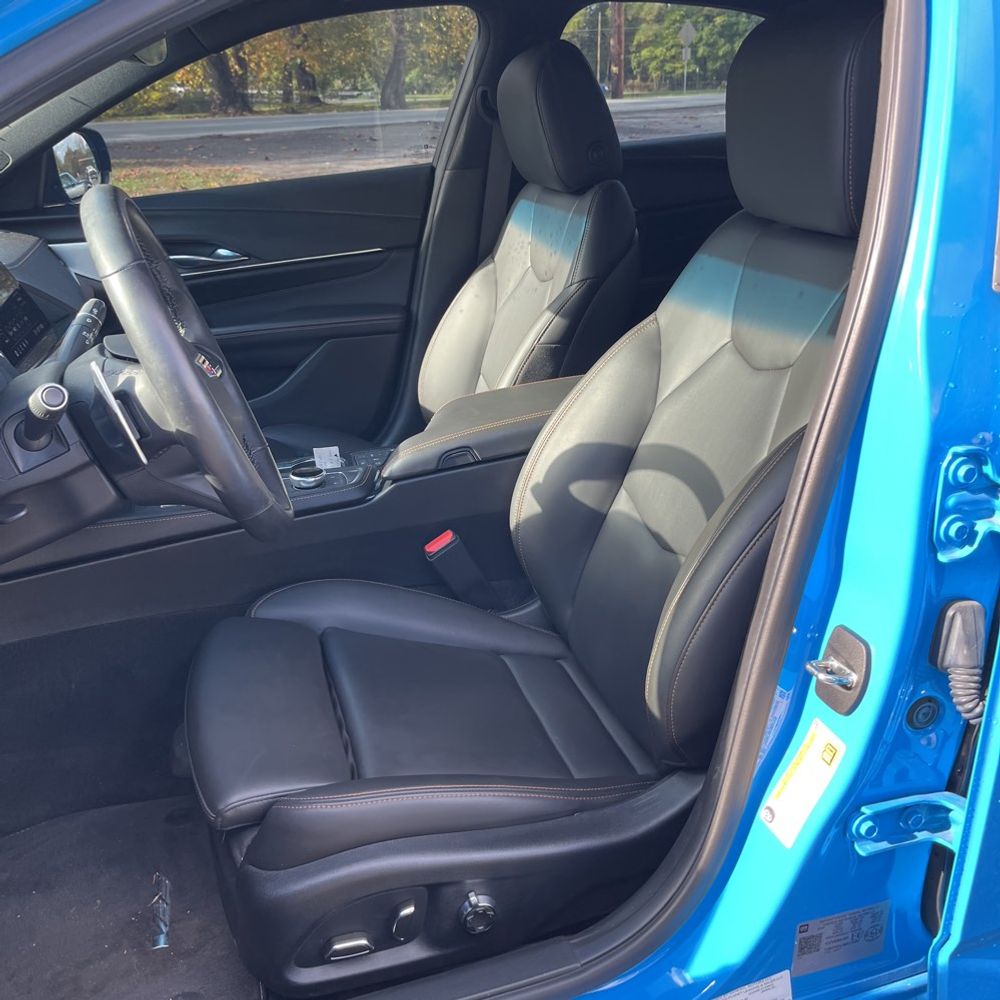 2022 Cadillac CT4 V-Series 2.7T