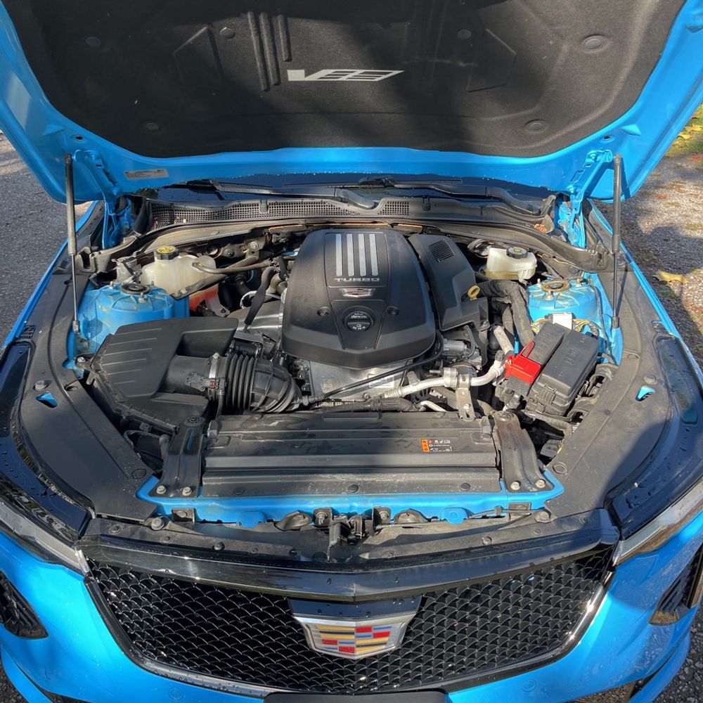 2022 Cadillac CT4 V-Series 2.7T