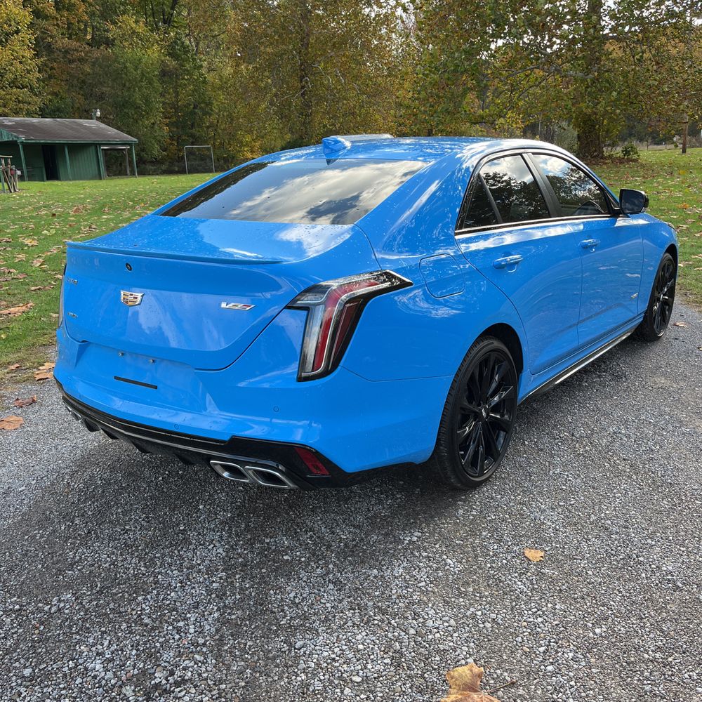 2022 Cadillac CT4 V-Series 2.7T