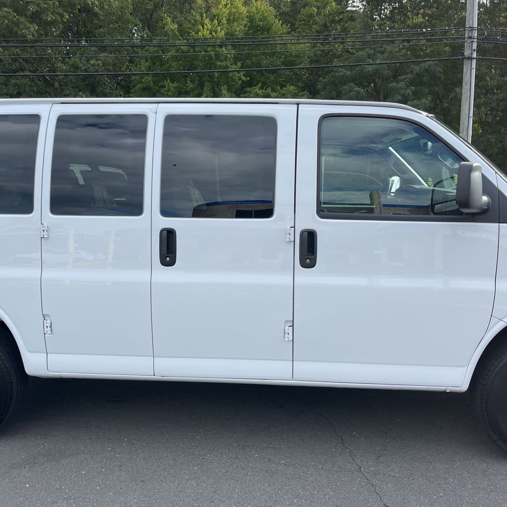 2025 Chevrolet Express LS 3500