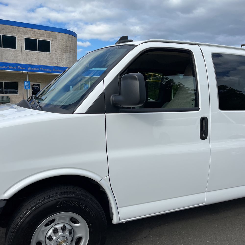 2025 Chevrolet Express LS 3500