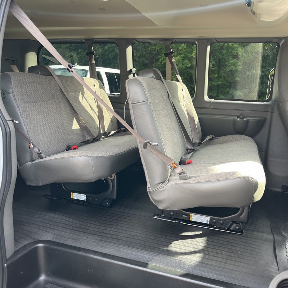 2025 Chevrolet Express LS 3500