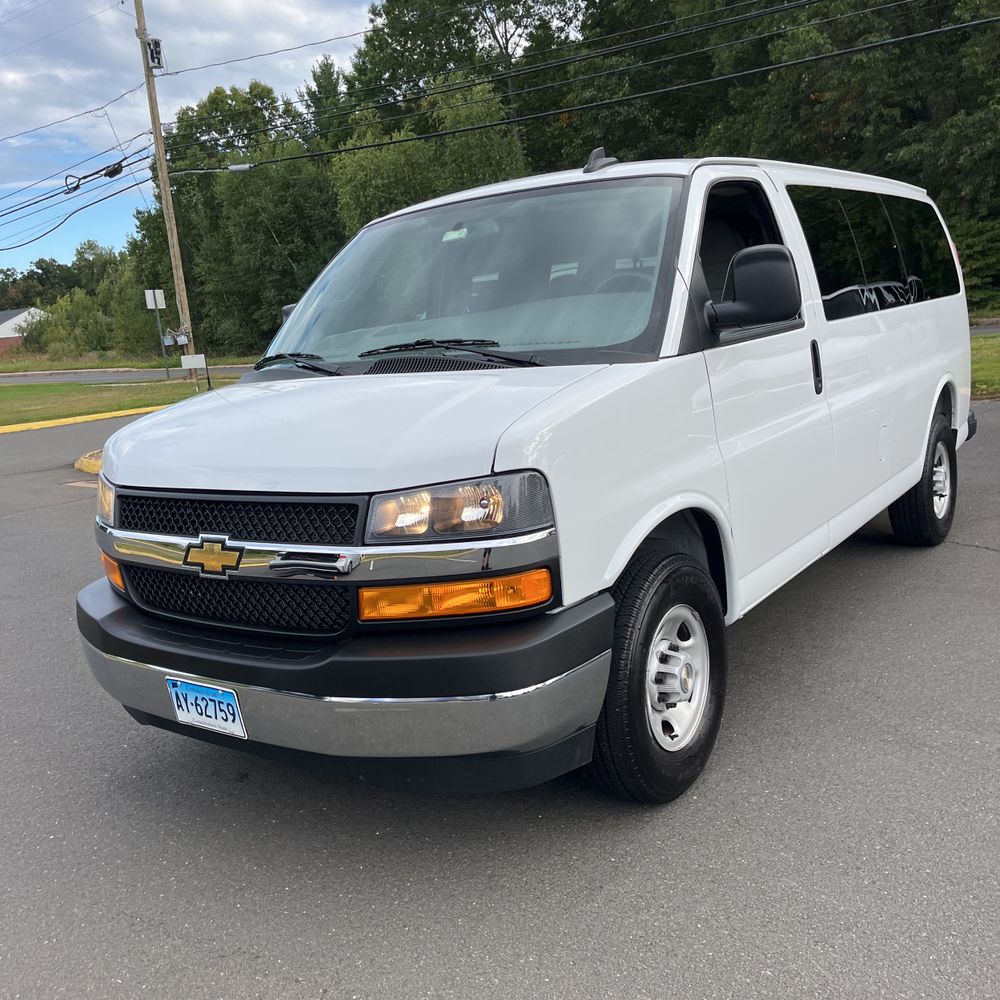 2025 Chevrolet Express LS 3500