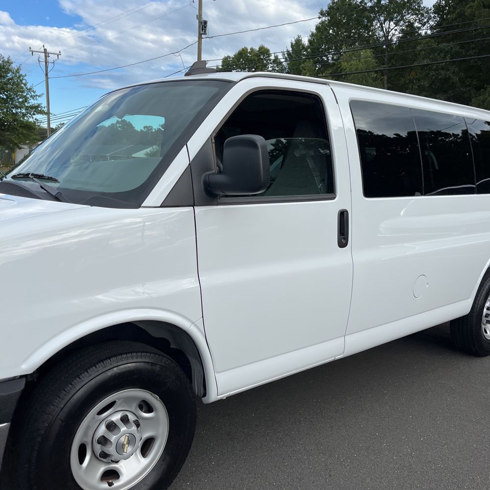 2025 Chevrolet Express LS 3500