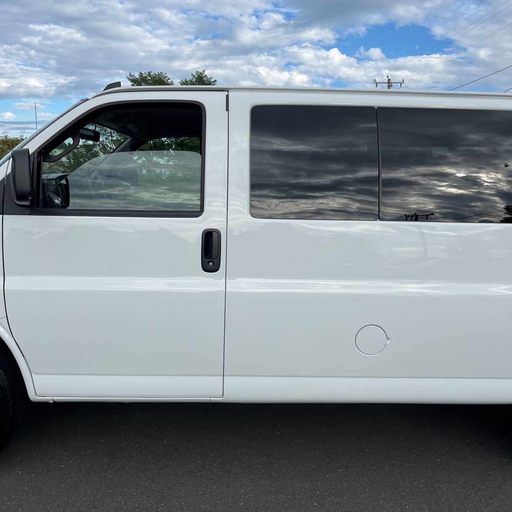 2025 Chevrolet Express LS 3500