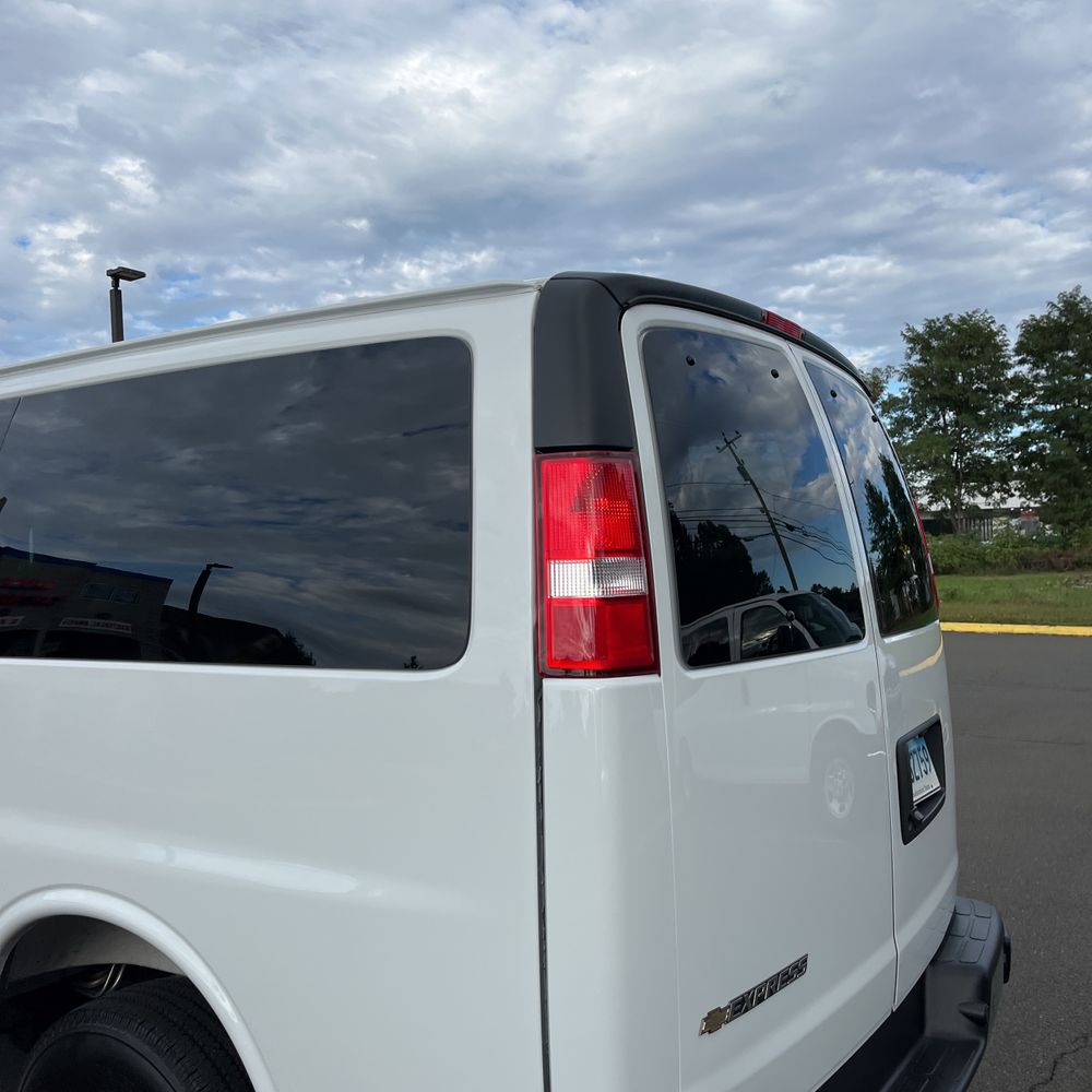 2025 Chevrolet Express LS 3500