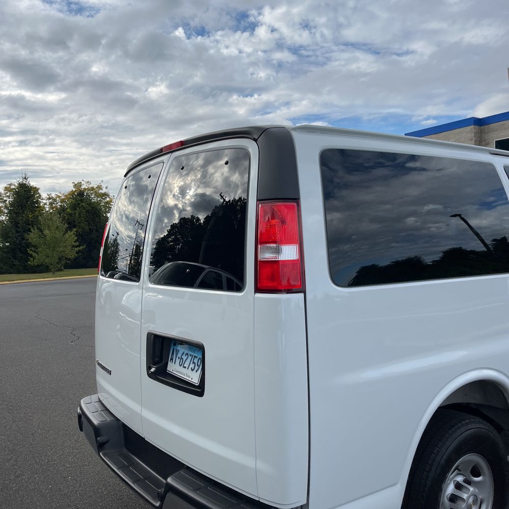 2025 Chevrolet Express LS 3500