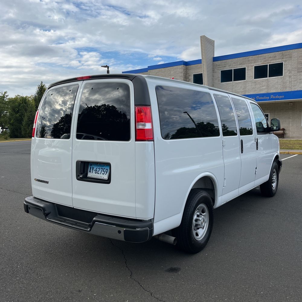 2025 Chevrolet Express LS 3500