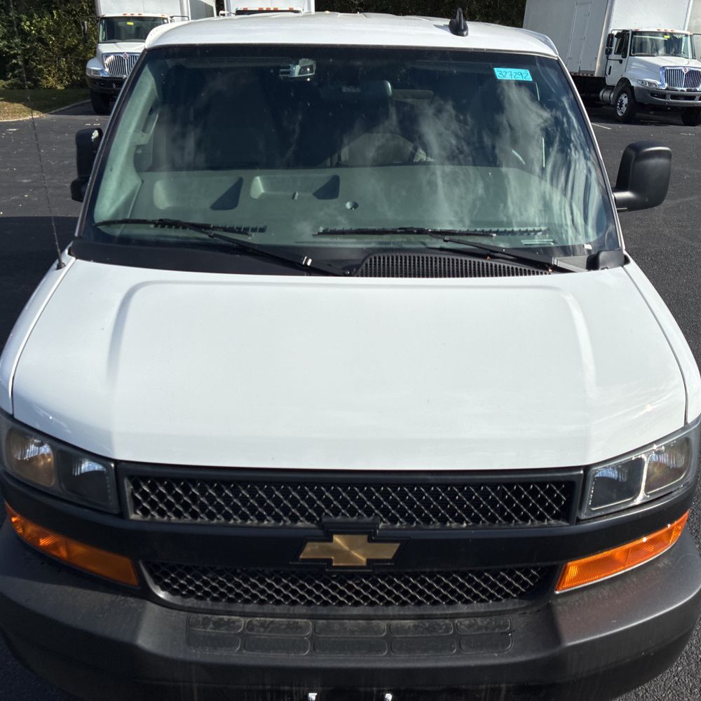 2025 Chevrolet Express LS 3500