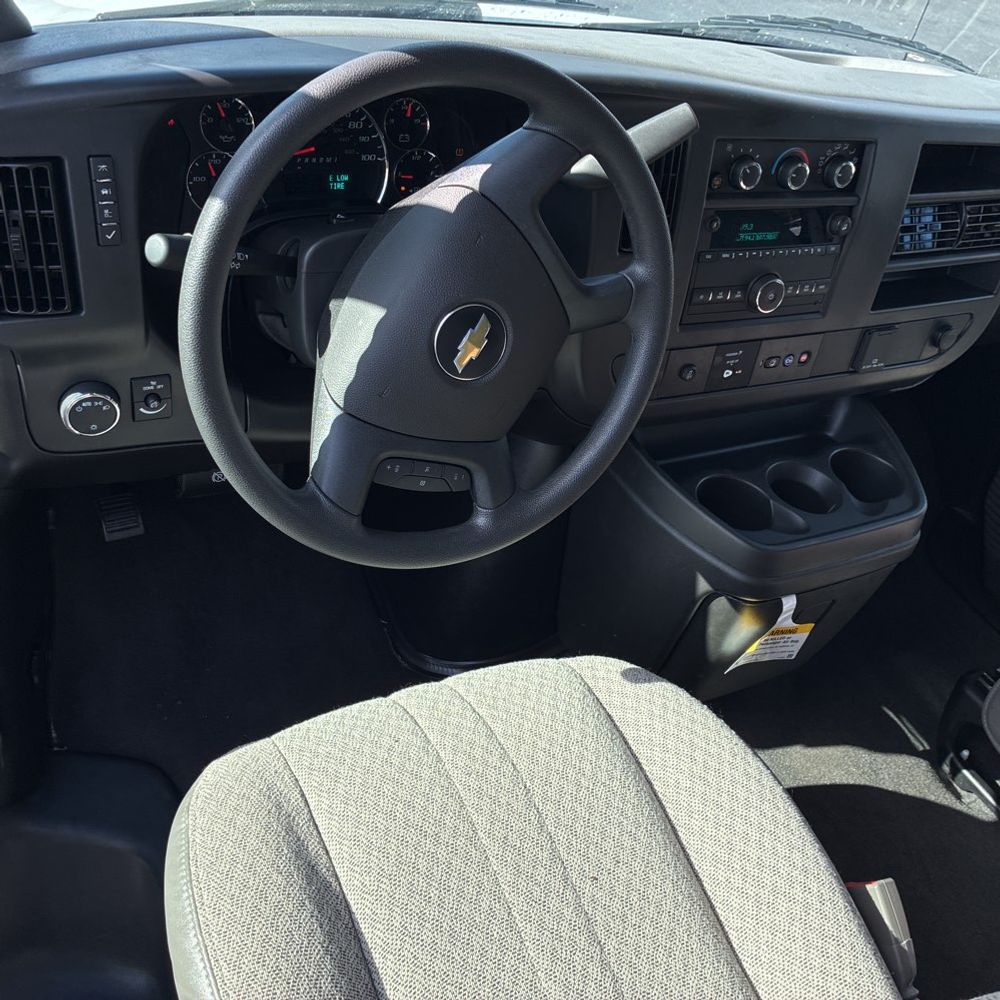 2025 Chevrolet Express LS 3500