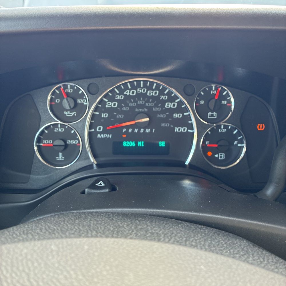 2025 Chevrolet Express LS 3500