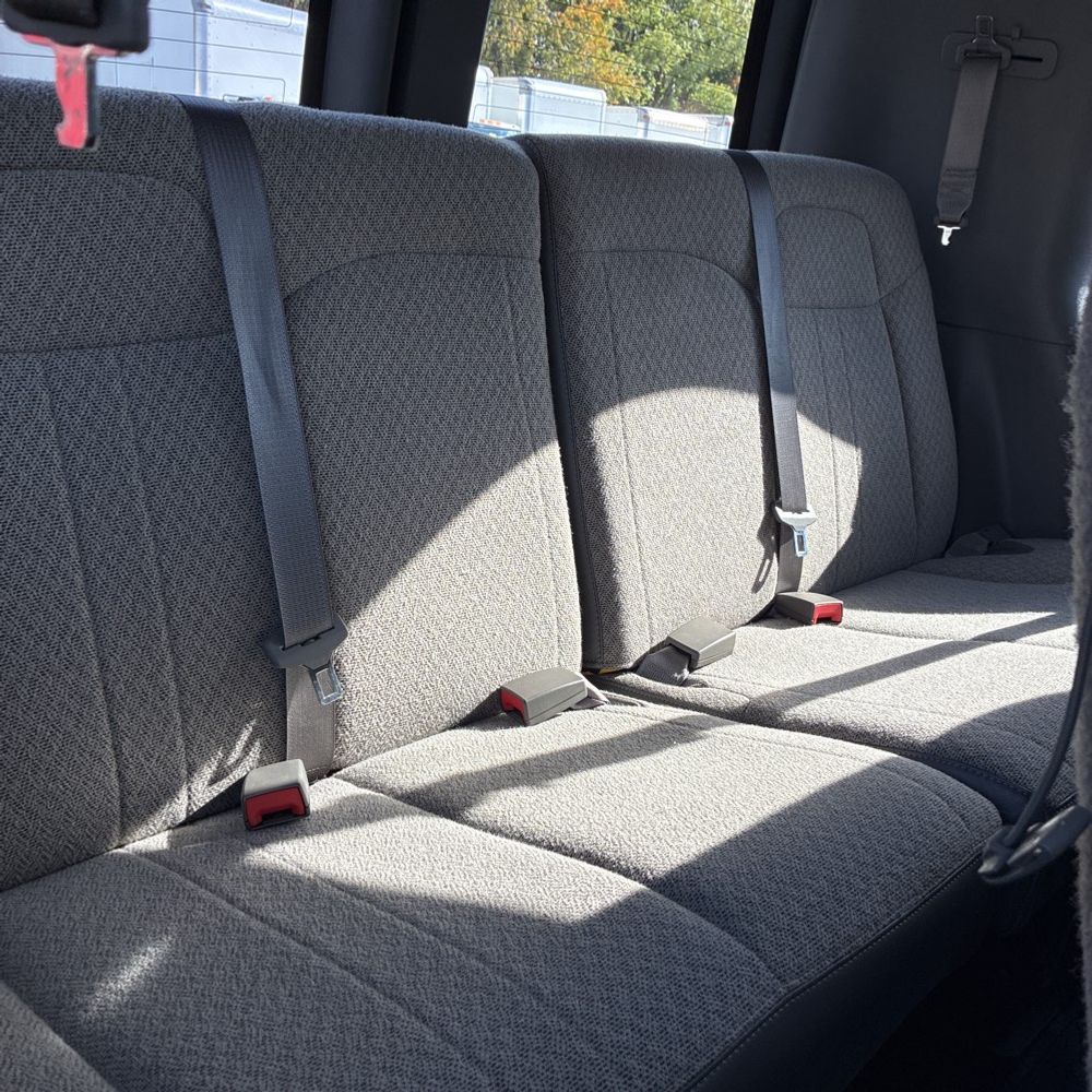 2025 Chevrolet Express LS 3500