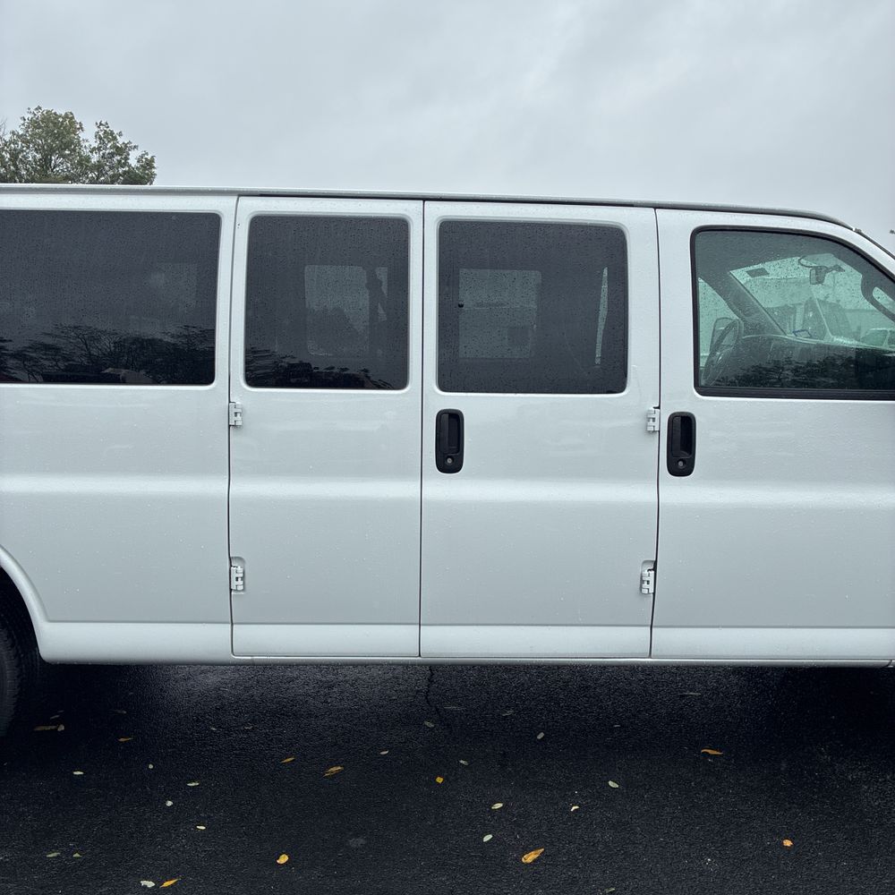 2025 Chevrolet Express LS 3500