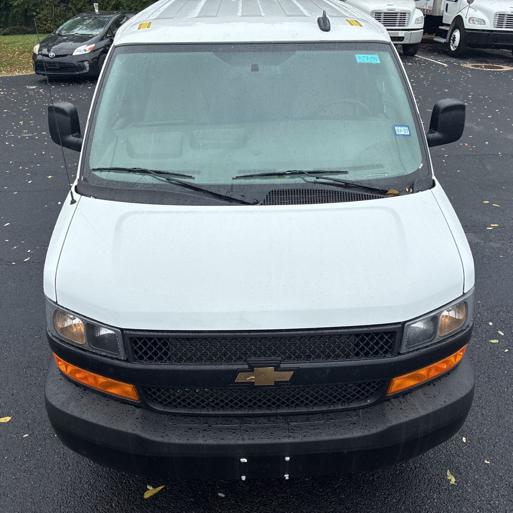 2025 Chevrolet Express LS 3500