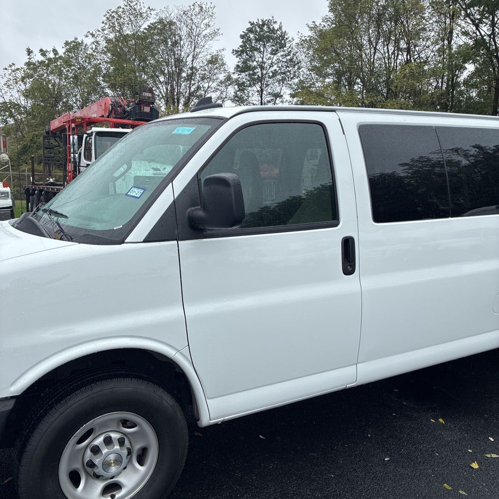 2025 Chevrolet Express LS 3500