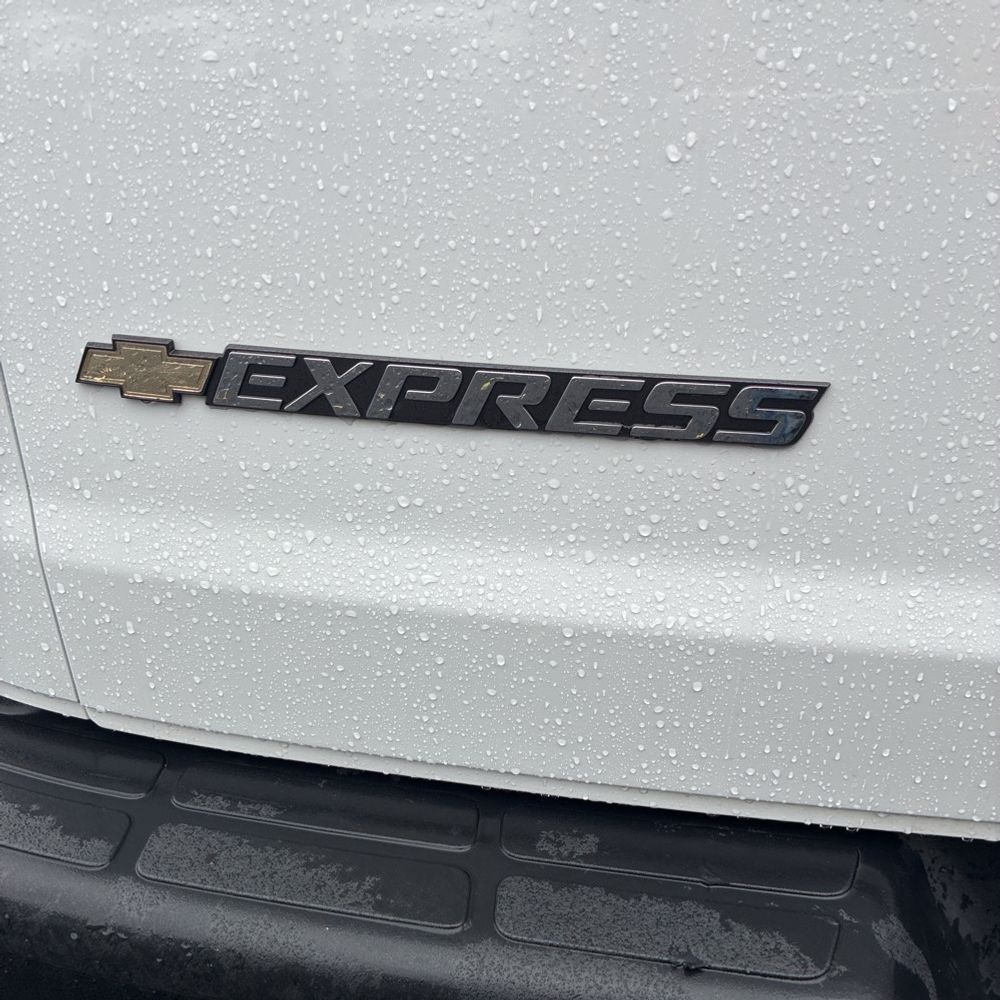 2025 Chevrolet Express LS 3500